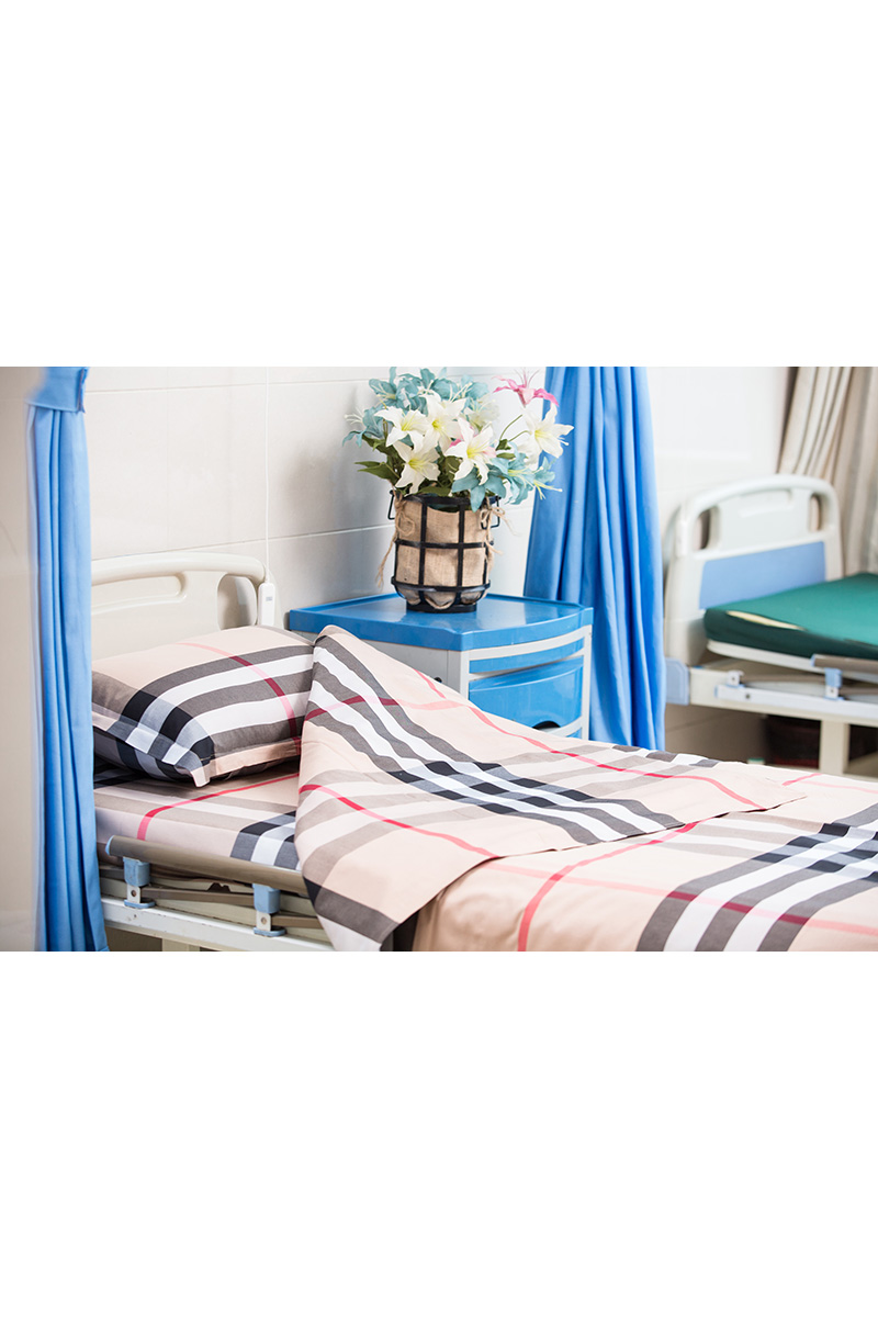 咖啡格色织布被服（平、斜纹；涤棉、全棉）