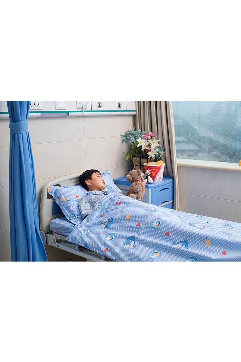 儿童花布被服（平、斜纹；涤、全棉）